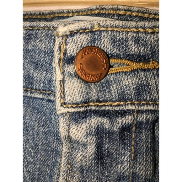 Signature Levi Strauss Mid Rise Bootcut Women's Jeans 10 Medium Blue Pants - Picture 6 of 7